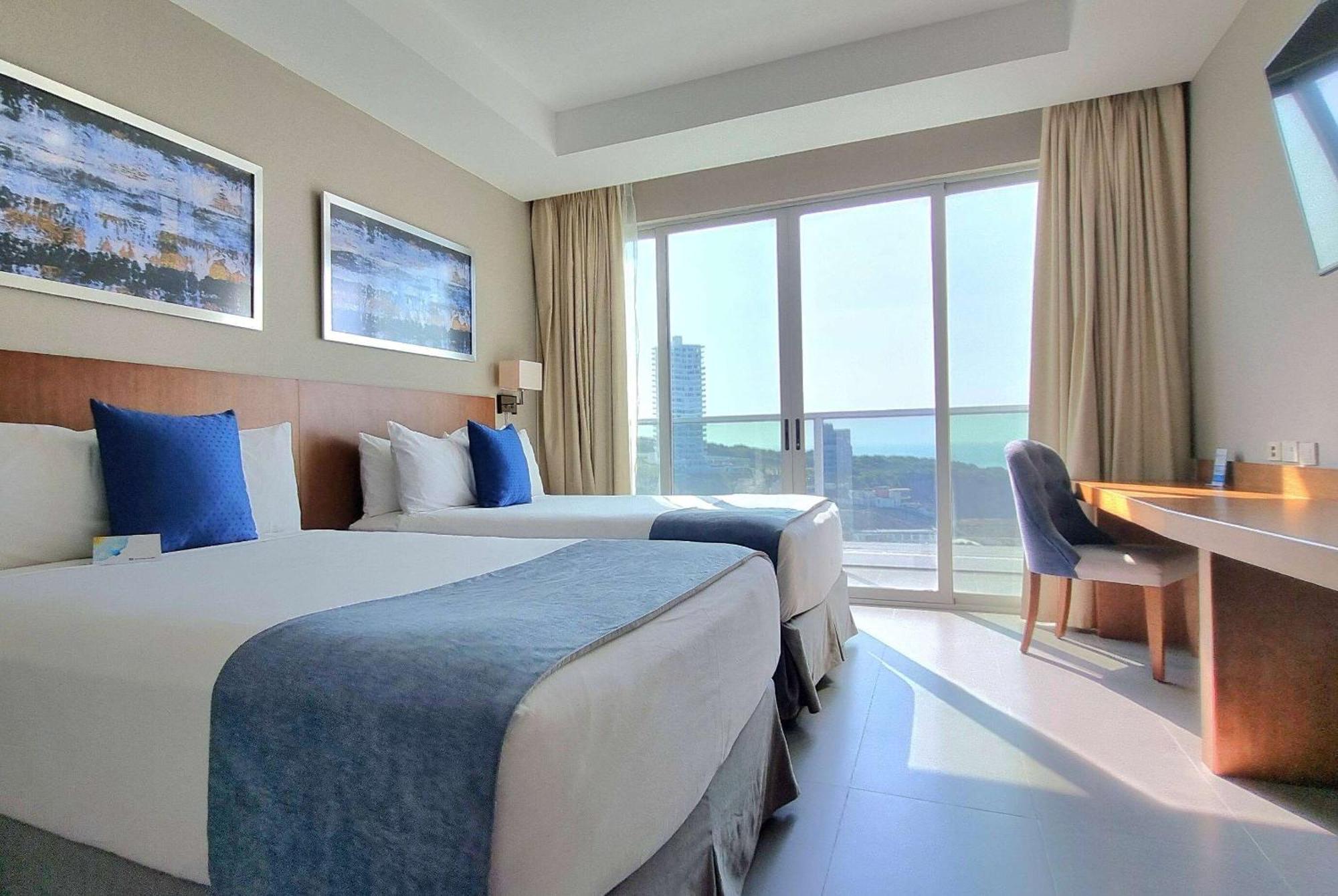 Wyndham Manta Sail Plaza Hotel And Convention Center Ngoại thất bức ảnh