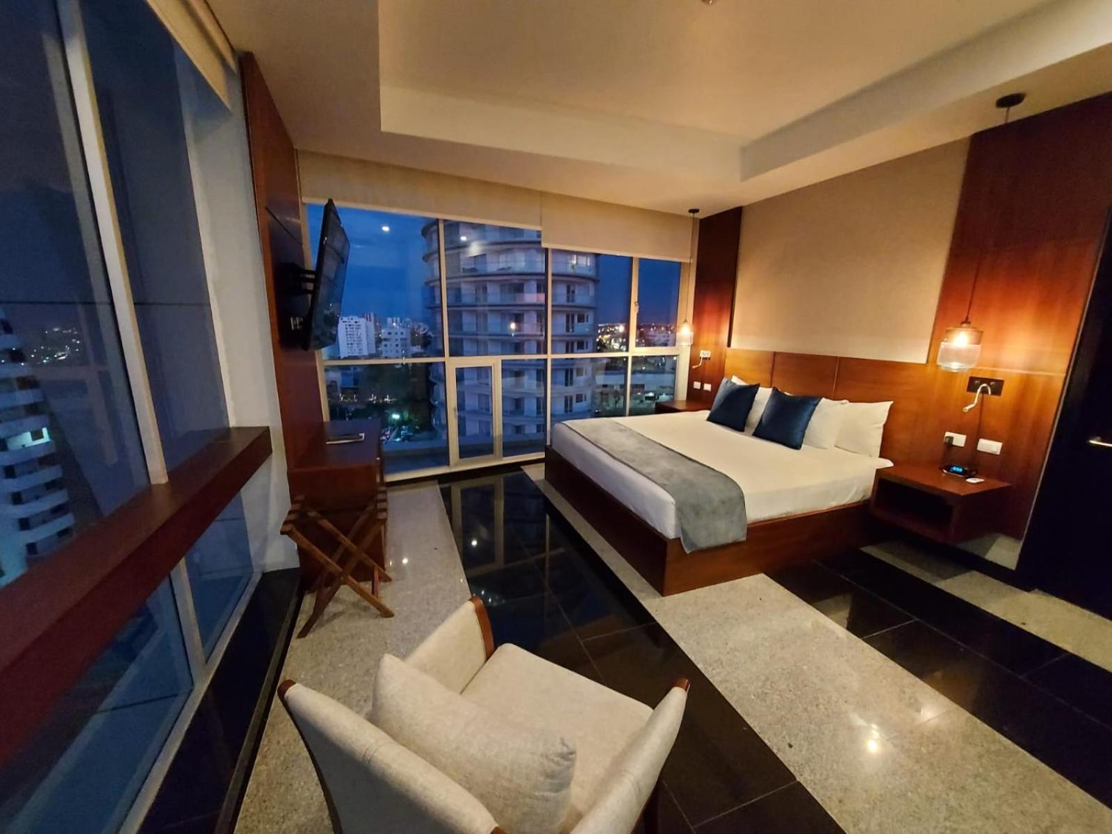 Wyndham Manta Sail Plaza Hotel And Convention Center Ngoại thất bức ảnh